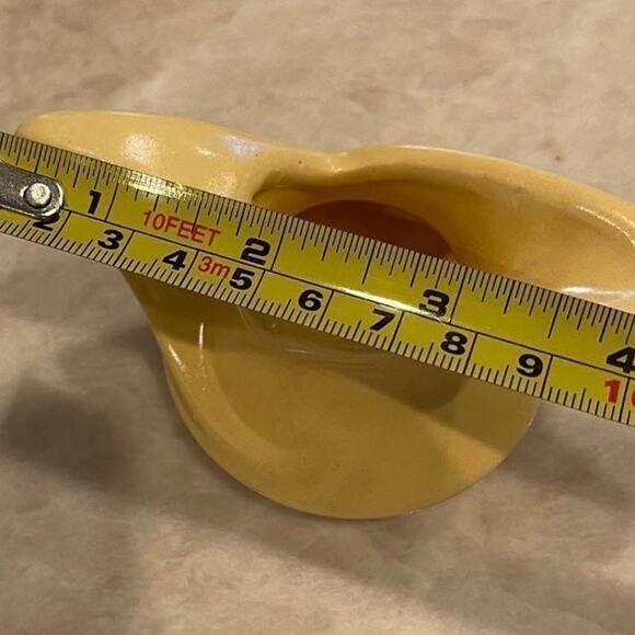 Vintage creamer matte yellow 1939 USA pottery - Picture 12 of 12